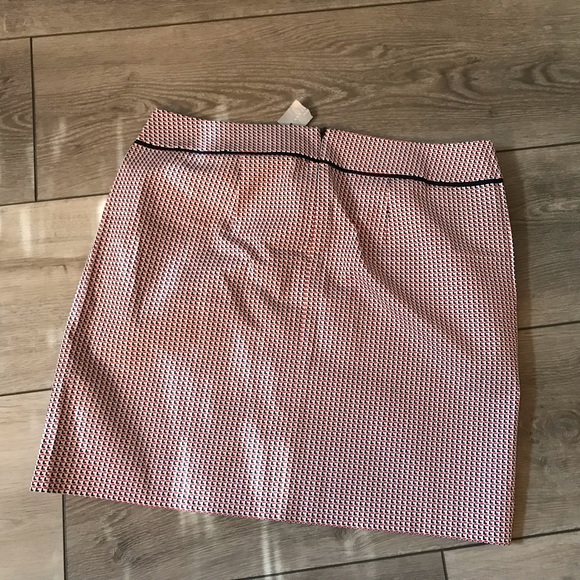 ANN TAYLOR PETITE SKIRT  12P  NWT - Picture 2 of 8